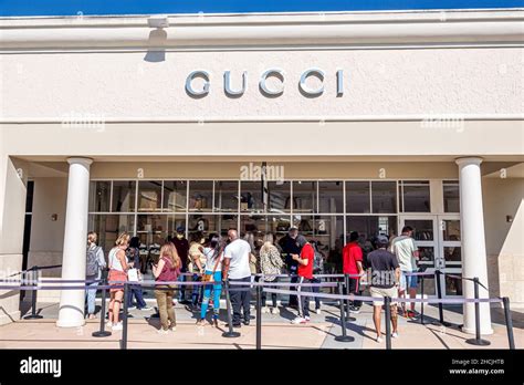 gucci store orlando fl.